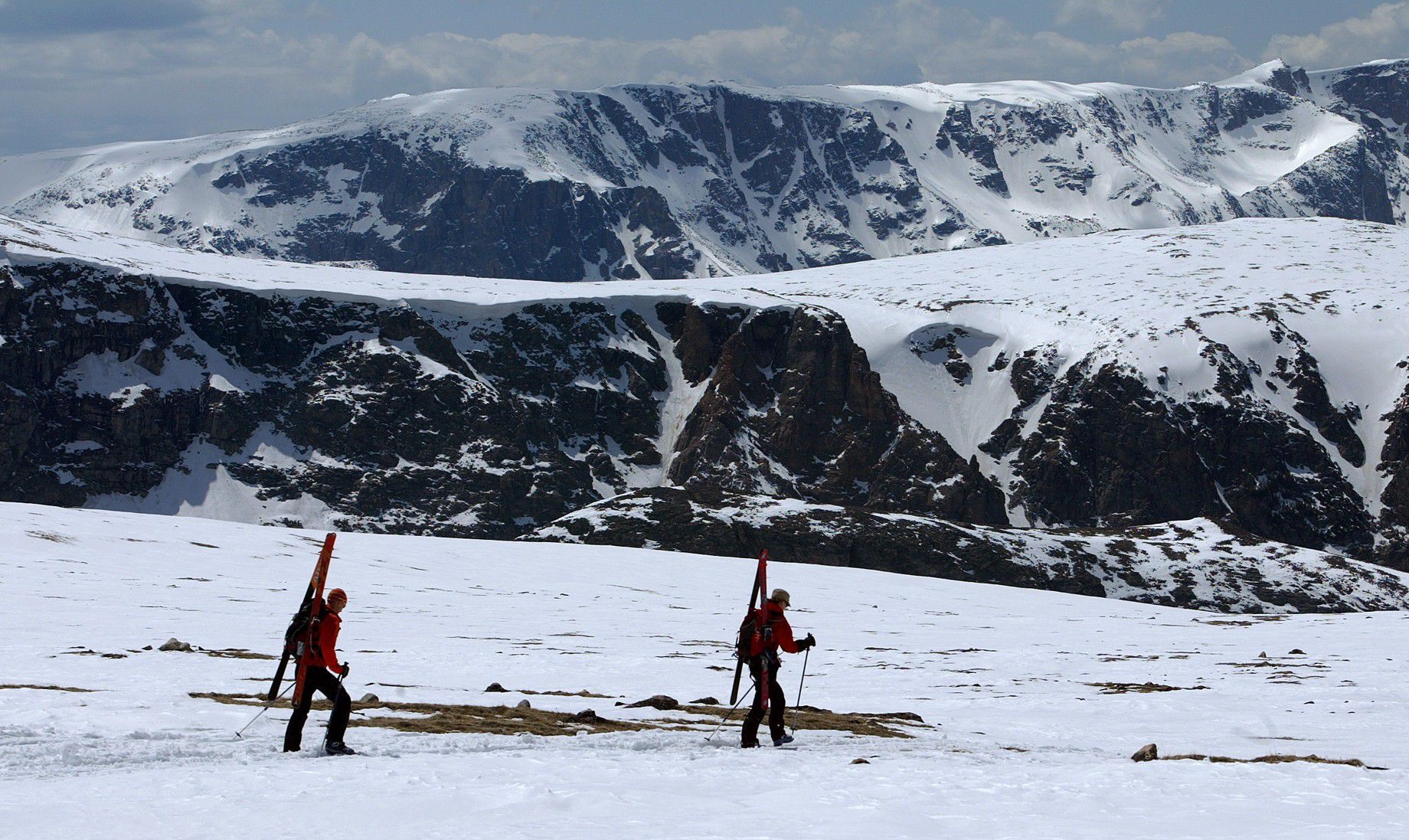Pass skiing